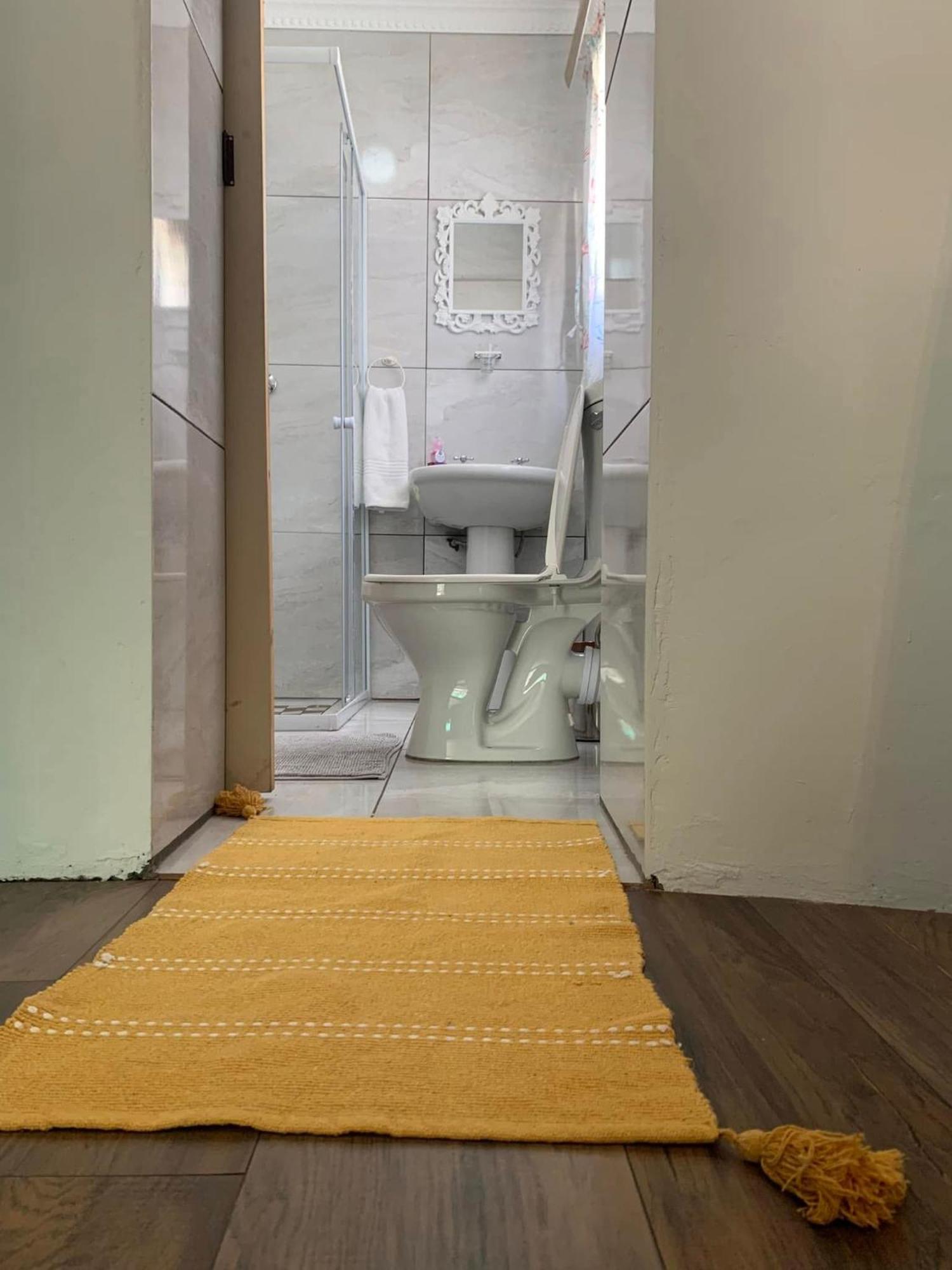 Victoria Oaks Guesthouse Victoria West المظهر الخارجي الصورة