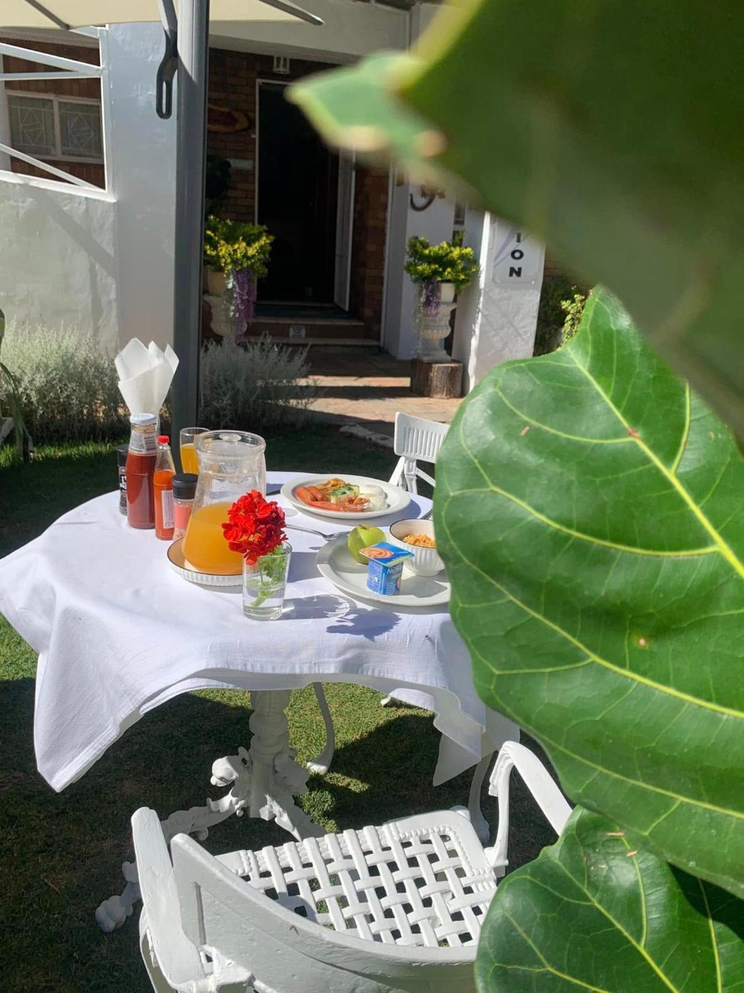 Victoria Oaks Guesthouse Victoria West المظهر الخارجي الصورة